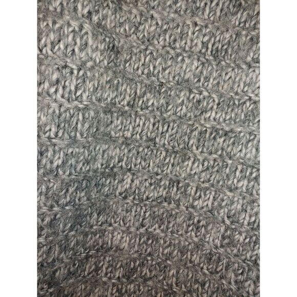 Gap Women's Size XS Grey Chunky Knit Sweater - Picture 3 of 6